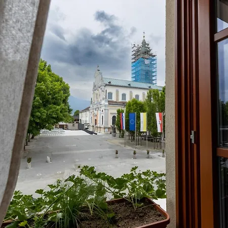 Pensionat Pr'finzgar Brezje