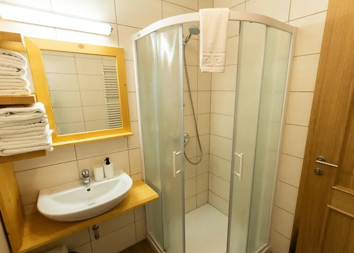 Pr'finzgar Hiša za goste 3*